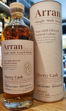 Laden Sie das Bild in den Galerie-Viewer, Arran The Bodega Sherry Cask 0,7l 55,8% vol. Whisky limitiert auf xx Flaschen weltweit