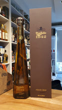 Laden Sie das Bild in den Galerie-Viewer, Don Julio 1942 Tequila 0,7l 38% vol. Ultra Premium Luxus