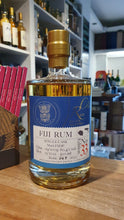 Laden Sie das Bild in den Galerie-Viewer, Rumclub Fiji 13y 2009 Ed.33 Marque FSPD 2022 60,4 % 0,5l fl South Pacific Distillery Mark Fehldruck FSDP