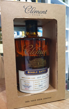 Laden Sie das Bild in den Galerie-Viewer, Clement Single batch 4y9M canne bleu 46,5% vol. 0,7l rum Rhum de Antilles