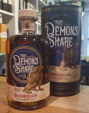 Laden Sie das Bild in den Galerie-Viewer, The Demon's Share 9y Rodrigo's Reserve 40 % vol. 0,7L Rum Basis