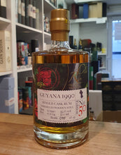 Laden Sie das Bild in den Galerie-Viewer, Rumclub Ed.50 Versailles 1990 Guyana Wooden Pot Still 0,5l 55,1% vol. rum
