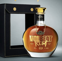 Laden Sie das Bild in den Galerie-Viewer, Volbeat Single Estate 20th Anniversary limited Edition Guyana 0,7l 40% vol. RUM - inn-out-shop