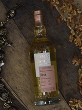 Načtěte obrázek do prohlížeče galerie,Dalmunach 2018 2023 6y ffb Carn Mor 47,5% vol. 0,7l Strictly Limited Whisky
