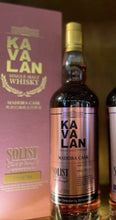 Načtěte obrázek do prohlížeče galerie,Kavalan Solist Madeira Cask 2022 0.7l Fl 57,8%vol. Taiwan Whisky #D170314051A - inn-out-shop
