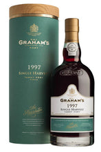 Chargez l'image dans la visionneuse de la galerie,Grahams 1997 Single Harvest Tawny Port vol. 0,75l Fl
n von Walnüssen, Tee und Tabak.