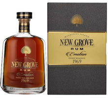Laden Sie das Bild in den Galerie-Viewer, New Grove Emotion 1969 Mauritius Rum Vol. 0,7l 47% Rum Rhum Agricol Vintage Blend, in Whiskyfässern 1969 bis 2008