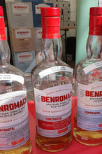 Laden Sie das Bild in den Galerie-Viewer, Benromach CONTRASTS Peat Smoke SHERRY Cask 2014 2023 Matured 0,7l 46% vol. Whisky First-Fill-Sherry