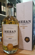 Načtěte obrázek do prohlížeče galerie,Mezan Guyana Diamond 2003 Single dist 0,7l 40% vol. Rum