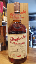 Laden Sie das Bild in den Galerie-Viewer, X Glenfarclas Family Single cask 2007 0,7l 60,9% vol. Premium Fassstärke Edition single malt scotch whisky