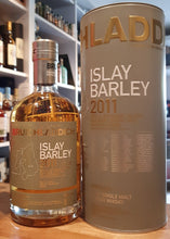 Load image into Gallery viewer, Bruichladdich Islay Barley 2011 Single Malt  scotch 0,7l 50% unpeated  in schöner Blech Geschenk Verpackung Dose Tubus / Tube.
