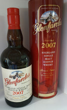 Laden Sie das Bild in den Galerie-Viewer, Glenfarclas 2007 sherry cask MIT DOSE 0,7l 46 % vol. Premium Edition single malt scotch whisky
