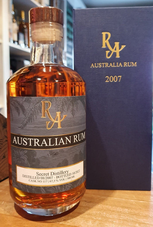 alt
RA Rum australský 2007 2022 zimní 0,5l 67,5% vol. single cask Rum Artesanal Austrálie limitováno na 370