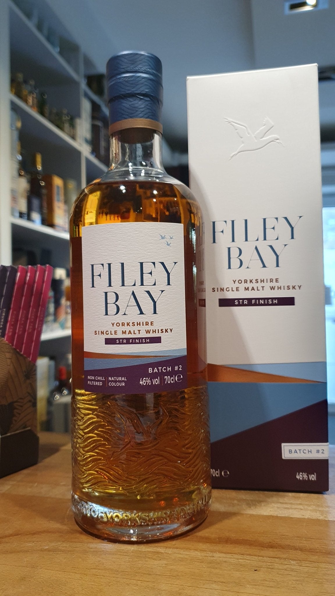 Filey Bay STR Cask batch 2 Yorkshire Whisky single malt 0,7l 46 % vol. First-fill bourbon, STR red wine barrique