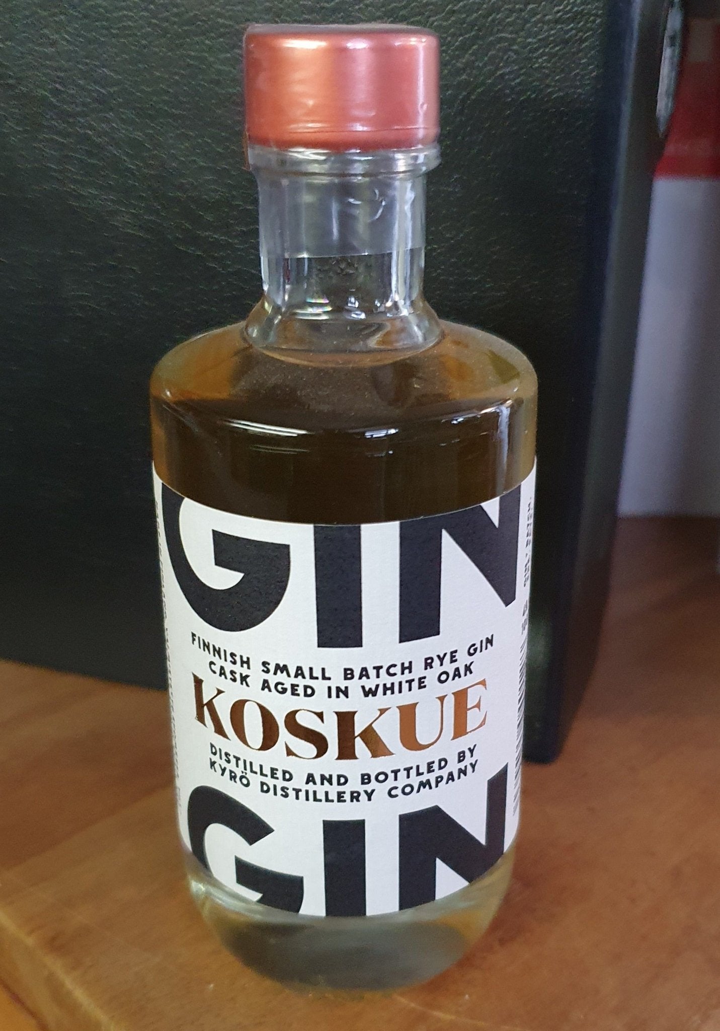 Koskue cask aged Mini Gin 0,1l 42,6% vol. - inn-out-shop