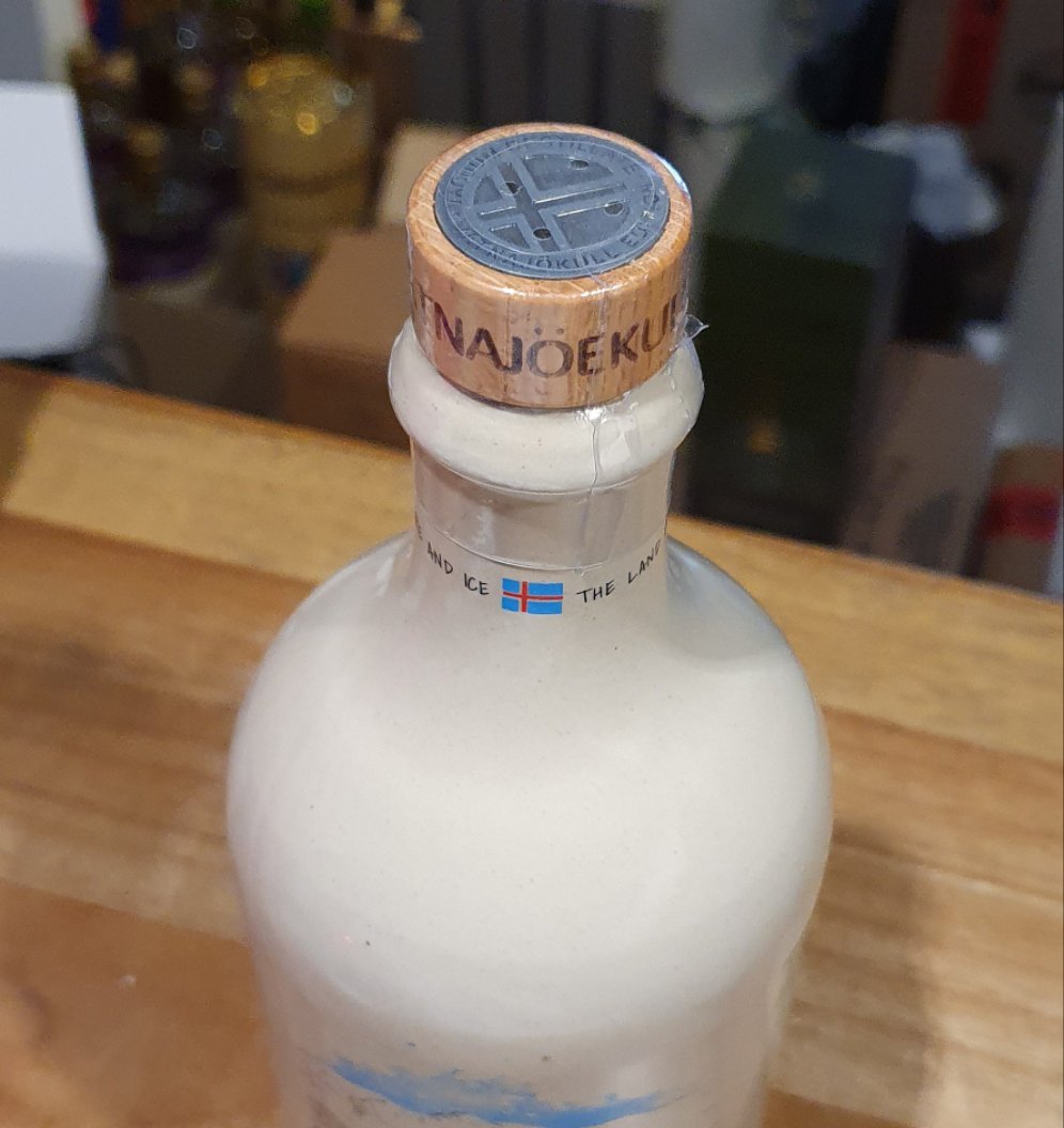Knut Hansen VATNAJÖKULL 36 2023 Edition gin 0,5l 44 % obj. láhev Německo
