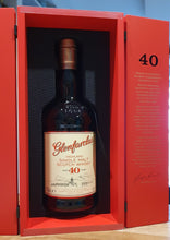 Carica l&#39;immagine nel visualizzatore di Gallery, Glenfarclas 40y Highland single malt scotch whisky 0,7l 43% vol.
