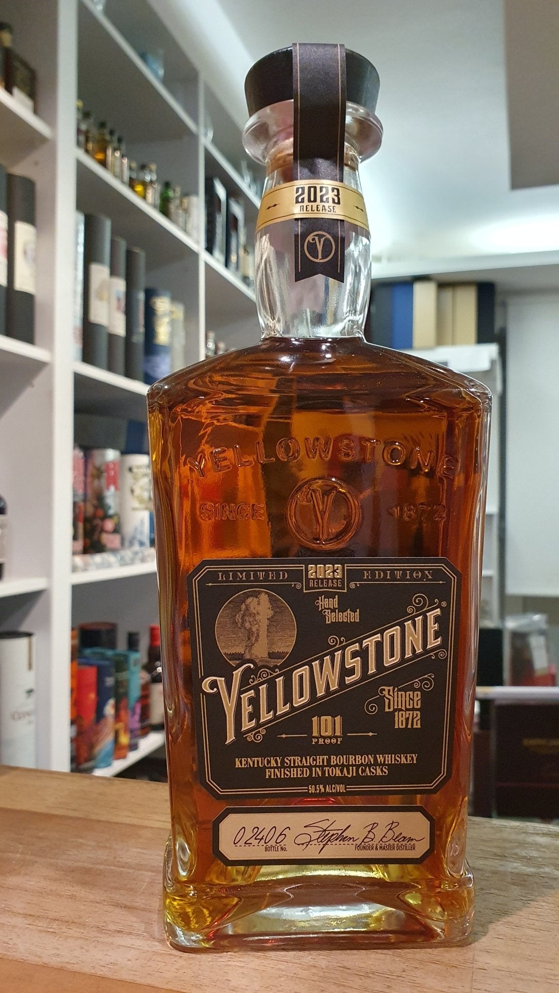 Yellowstone limited Edition 2023 Tokaj cask Bourbon Whiskey 0,7l 50,5% vol. limitiert single barrel