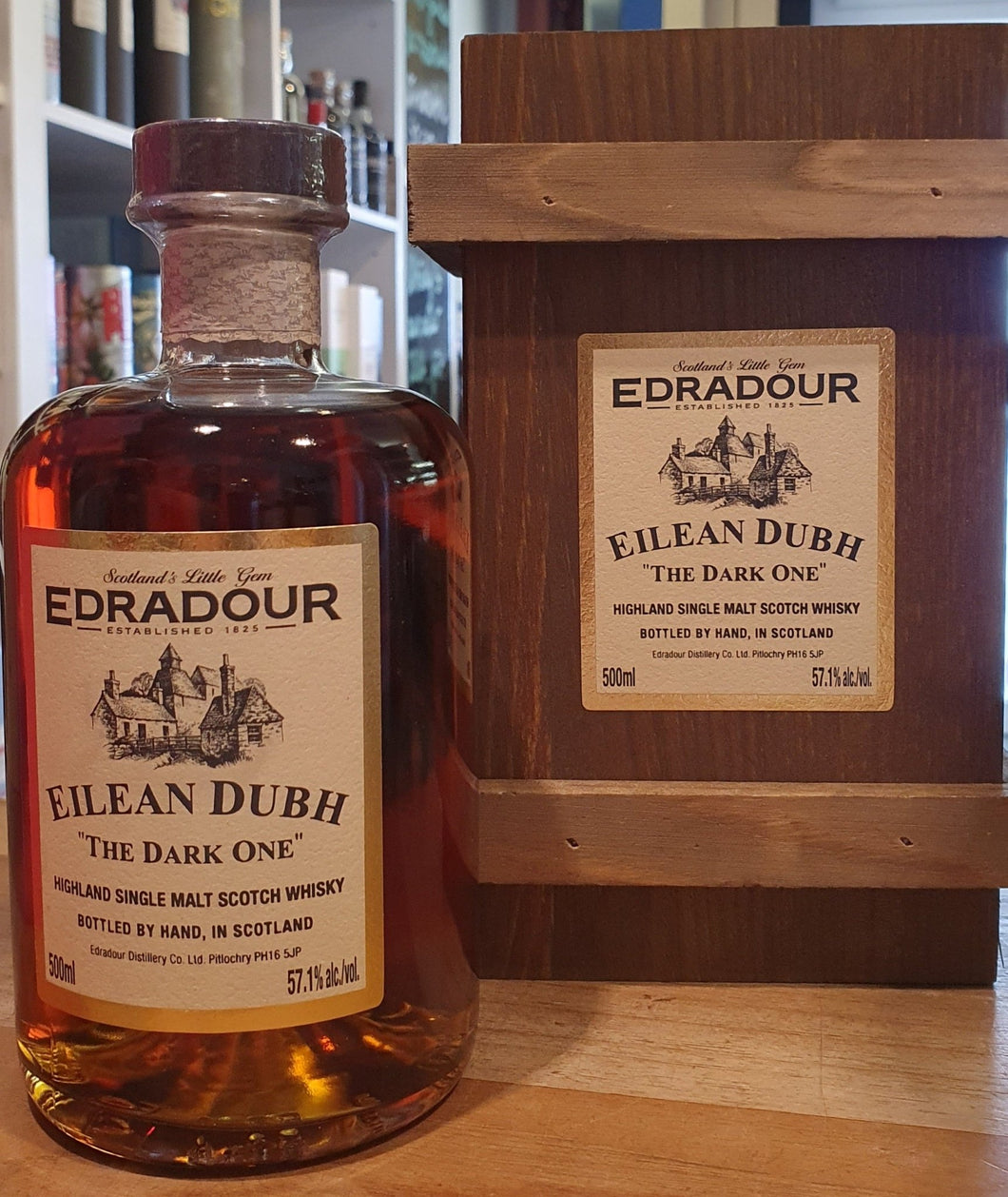 Edradour Eilean Dubh the dark one cask strength 0,5l Fl 57,1%vol. Highland single malt scotch whisky Hand gefüllt