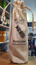 Load image into Gallery viewer, Mac-Talla 2009 feis ile 2024 Rum cask limited edition cask strength Whisky Islay 18 single malt 0,7l 53,7% vol. m.GP Morrison in Jute Sack UK exclusive  limitiert auf 580  Flaschen   Nase:  Gaumen :  Abgang: tropical and juicy, luscious and coastal , soft smokiness, maritime salinity sun-ripened fresh tropical fruit   Friends of Feis Ile 2024 
