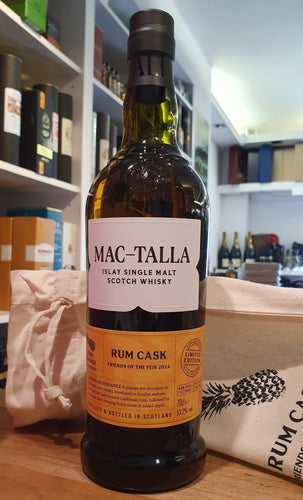 Mac-Talla 2009 feis ile 2024 Rum cask limited edition cask strength Whisky Islay 18 single malt 0,7l 53,7% vol. m.GP Morrison in Jute Sack UK exclusive  limitiert auf 580  Flaschen   Nase:  Gaumen :  Abgang: tropical and juicy, luscious and coastal , soft smokiness, maritime salinity sun-ripened fresh tropical fruit   Friends of Feis Ile 2024 