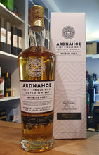 Laden Sie das Bild in den Galerie-Viewer, Ardnahoe Infinite Loch islay GP whisky 0,7l 50 % vol.
