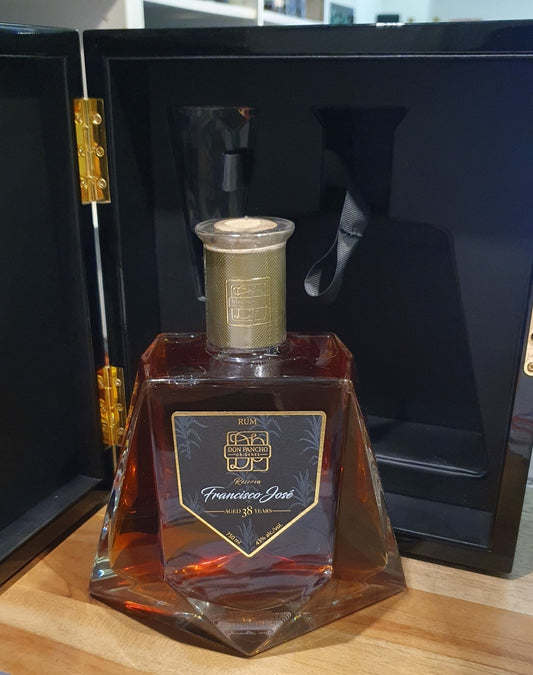 Reserva Francisco Jose 38Y Panama single cask Rum 0,7l 43%vol. Destilerie Las Cabras Origenes Don Pancho