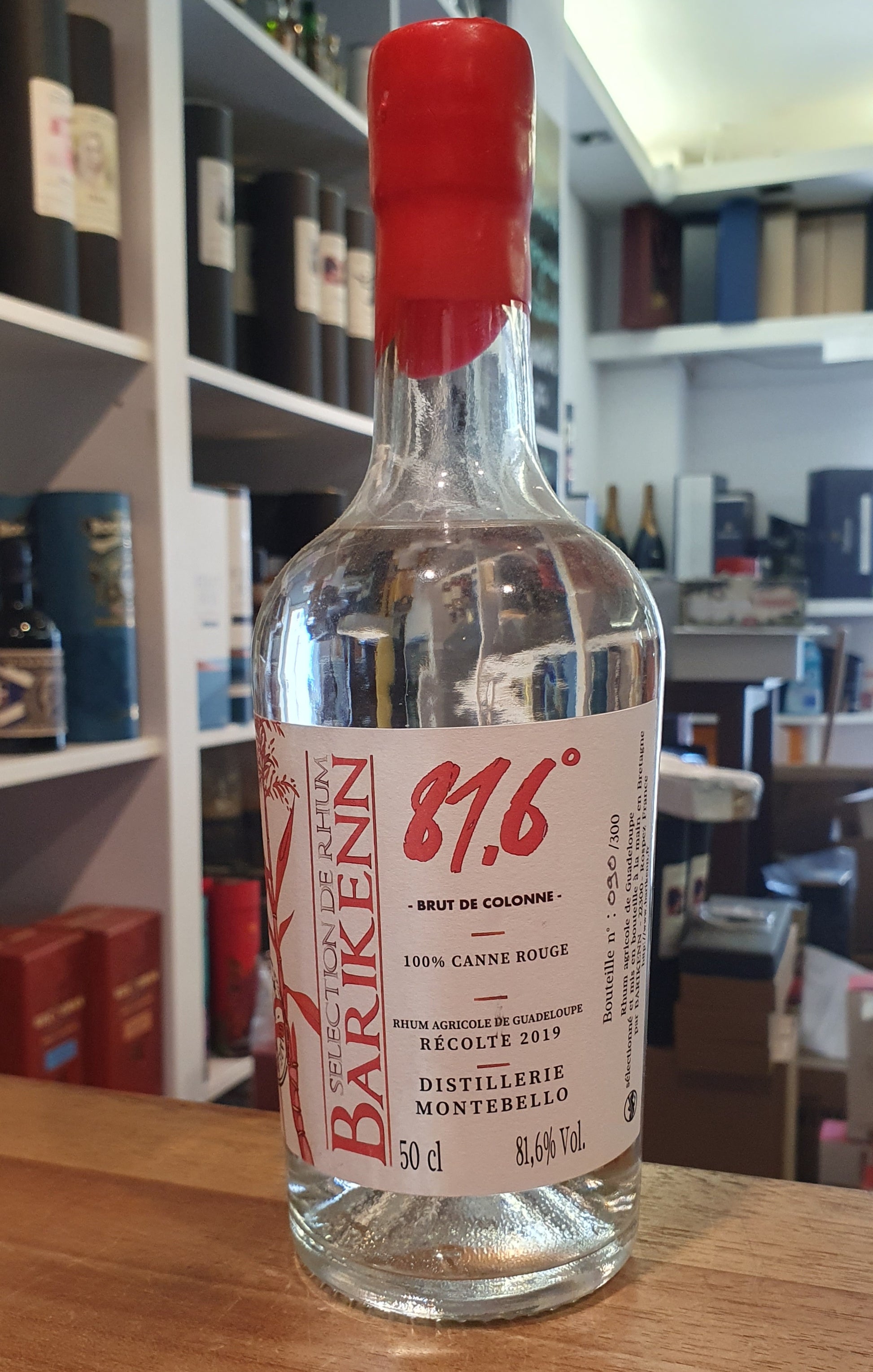 Guadeloupe Brut de Colonne Barikenn 0,5l 81,6 % vol.  Rum Rhum Agricole