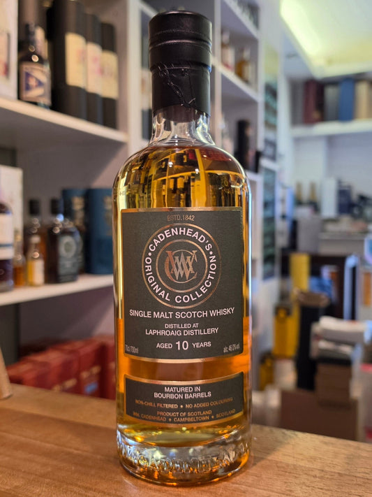 Laphroaig 2015 10 y Bourbon cask Cadenhead's 0,7l 46 %vol. August 2026 Whisky