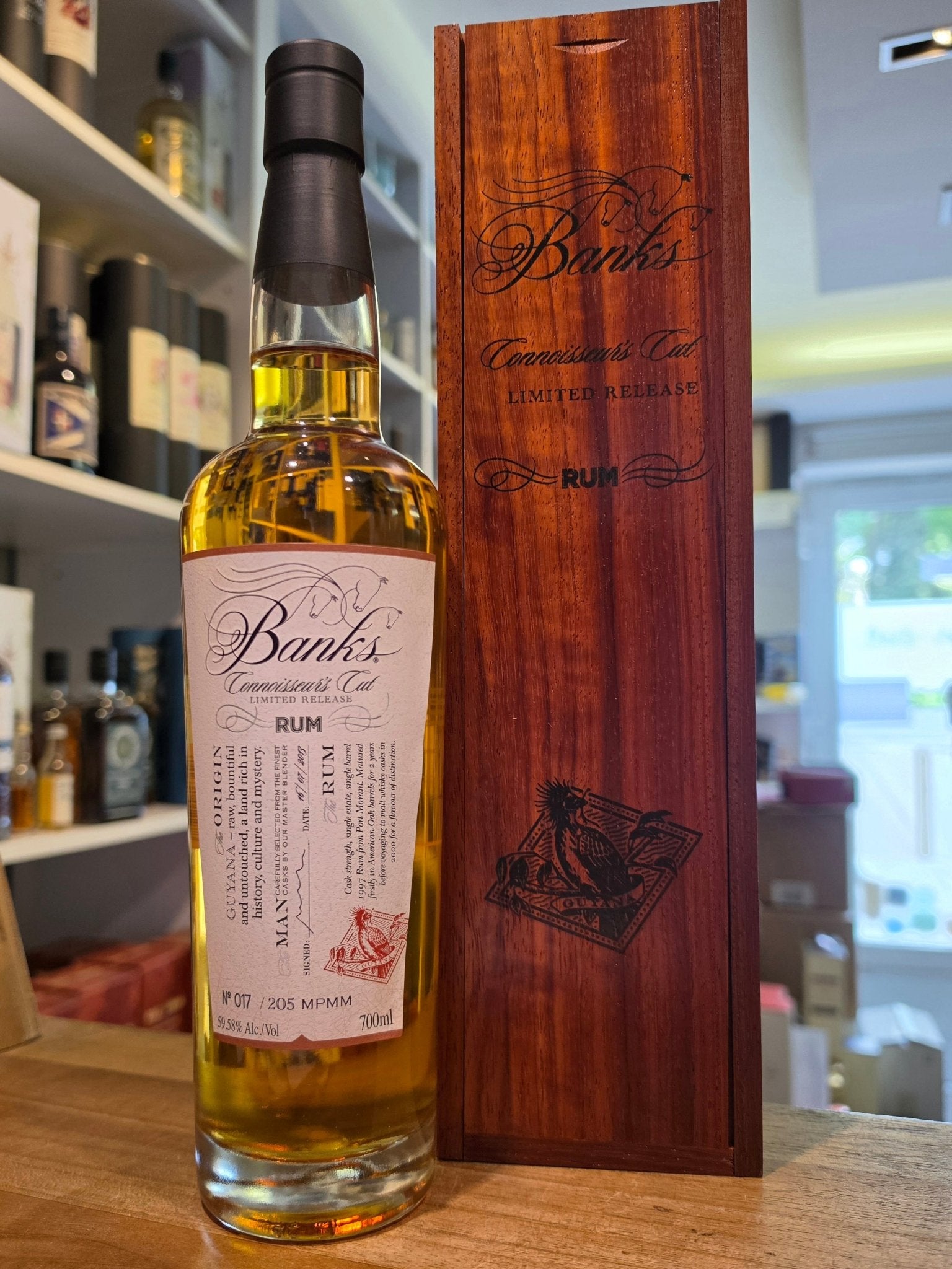 Banks 1997 Port Mourant Guyana Uitvlugt MPMM 0,7l 59,58% vol. 017 mit Holzkiste Rum single cask