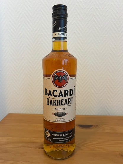 Bacardi Oakheart 0,7l 35% vol. Rum Sonderedition