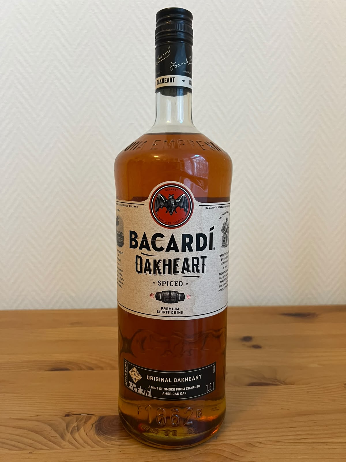 Bacardi Oakheart Magnum 1,5l 35% vol. Rum Sonderedition Limited Edition