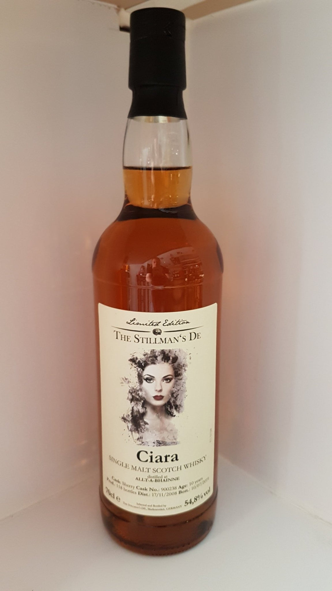 The Stillman´s Whisky Ciara Allt a bhainne 0.7 54.8% inn-out-shop