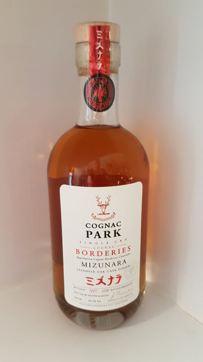Cognac Park Borderies Cognac zrálo v sudu Mizunara 0.7l 43.5%