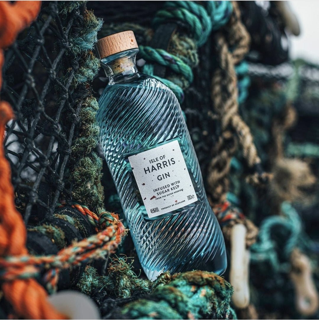 Gin écossais Isle of Harris 0,7l 45% vol. bouteille avec des algues Outer Hebrid Sugar Kelp