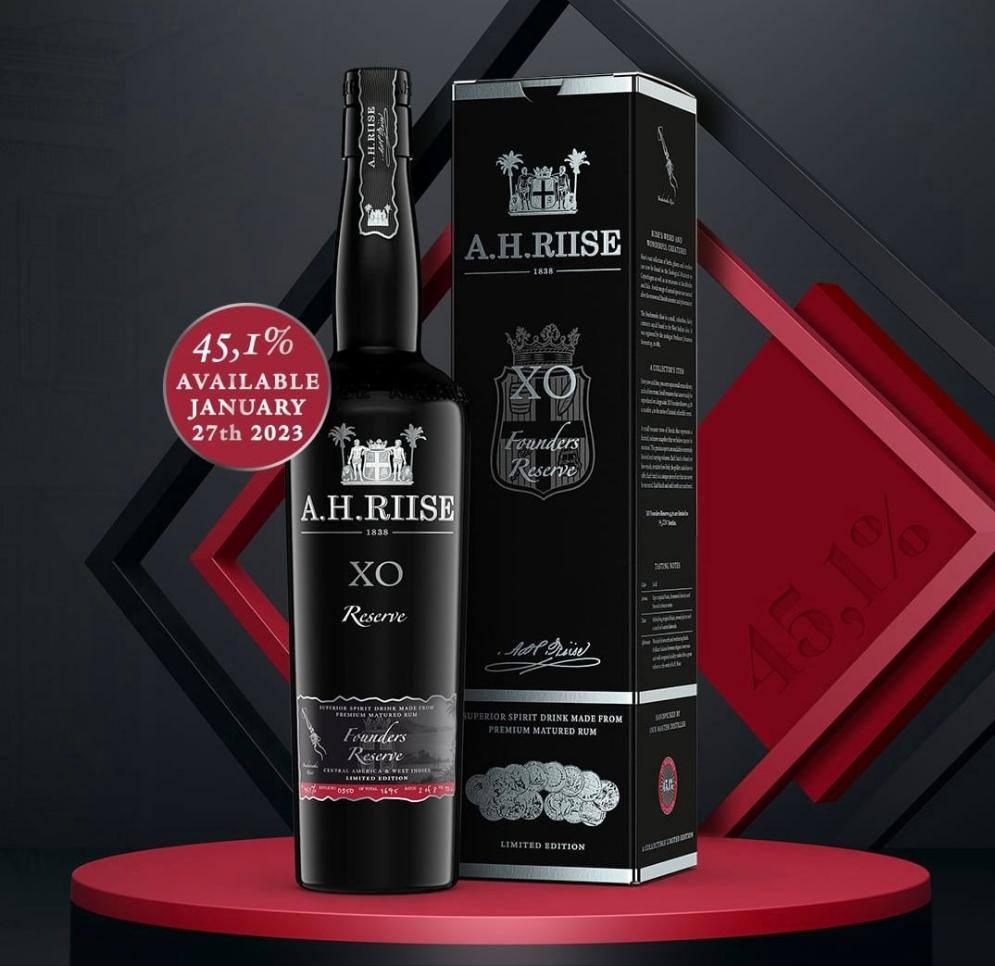 A.H.Riise XO Founders rouge foncé 2023 Partie 4 Reserve 0,7l 45,1% vol. rhum limité vert rhum AH Riise XO noir