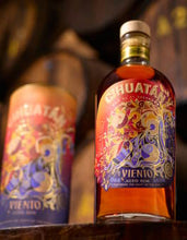Laden Sie das Bild in den Galerie-Viewer, Cihuatan Viento 15y 2025 0,7l 43,5% vol. Rum el salvador

