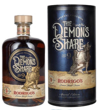 Laden Sie das Bild in den Galerie-Viewer, The Demon&#39;s Share 9y Rodrigo&#39;s Reserve 40 % vol. 0,7L Rum Basis
