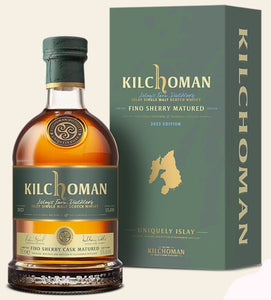 Kilchoman 100% Fino Sherry 2023 single cask whisky 0,7l 46 % vol. Matured - Cask Type: Sherry  Limited Edition 2023  : dry peat smoke, fruity smoked oak heavily peated  malt.  sweet butterscotch   Honeycomb sweetness   rich toffee caramel.  candied fruits fresh citrus Flaked almonds,  delicate peat smoke  Long finish malty ripened citrus fruit subtle peat smoke coated the palate right through now shares the finish with hints of dark chocolate.  2020  Cask 20 Fino Butts 