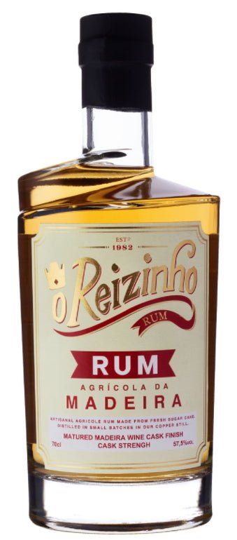 O REIZINHO Dourado Cask Strength Madeira 0,7l 57,5% vol.  Rum Agrícola da Madeira Rum (Brut de fût) reifte 9 Monate lang in Madeira Wein Fässern.     Nase: leichte Noten von 