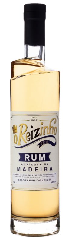 O REIZINHO Dourado Madeira Cask 0,7l 45% vol.  Rum Agrícola da Madeira Reifephase in Madeira Weinfässern aus Holz, in K