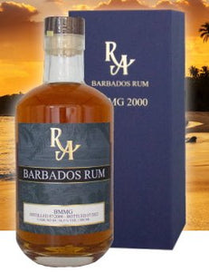 RA Barbados 22y 2000 2022 BMMG Dist. 0,5l 56,5% vol. Single Cask Rum Artesanal #84 limitiert auf 304 Flaschen weltweit Nase: Gleich nach dem Einschenken verströmt dieser Rum eine Vielzahl an Aromen von Gewürzen, eingebettet in eine feine Süße mit Noten von Pfirsich und Papaya. Elegante Vanille-Noten, etwas Eiche und eine dezente Cremigkeit folgen.