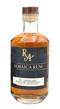 Laden Sie das Bild in den Galerie-Viewer, Ra Rum Artesanal single cask Jamaica 13 Jahre WP Worthy Park distillery Islay cask finish 0,5l 57,3% 2007 - 05/2020
