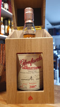 Laden Sie das Bild in den Galerie-Viewer, X Glenfarclas Family Single cask 2007 0,7l 60,9% vol. Premium Fassstärke Edition single malt scotch whisky
