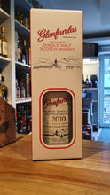 Načtěte obrázek do prohlížeče galerie,alt
X Glenfarclas 2010 2022 Vánoční edice 0,7l 46% vol. single malt skotská whisky
